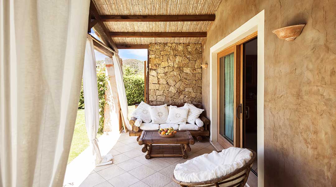 Indoor terrace with pool view
